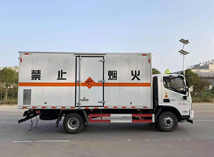 英州镇爆破器材运输车